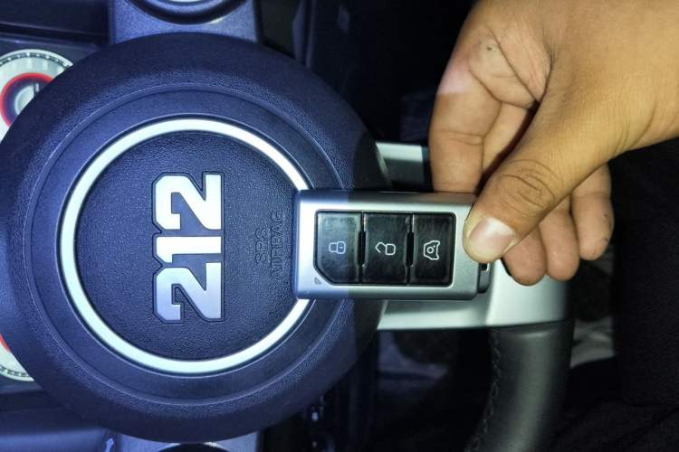 Used 212 T01 2025 2.0T Changfeng Interior 1