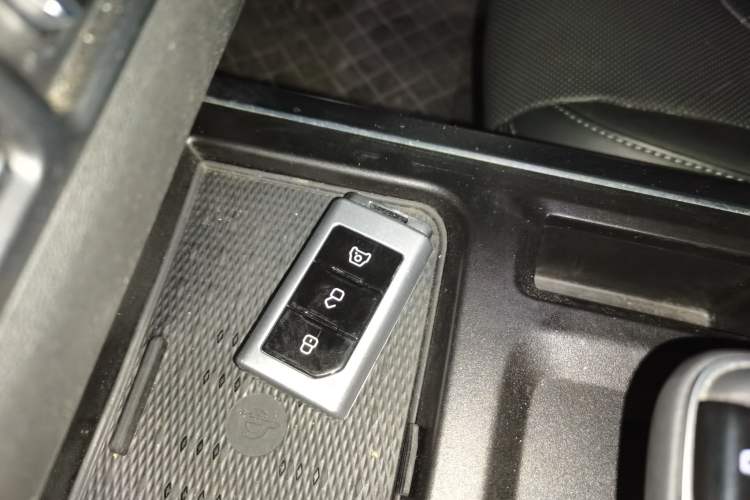 Used 212 T01 2025 2.0T Changfeng Interior 1