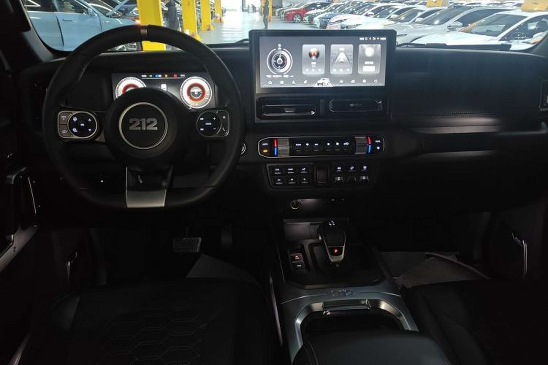 Used 212 T01 2025 2.0T Changfeng Interior 2