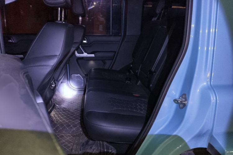 Used 212 T01 2025 2.0T Changfeng Interior 4