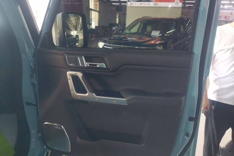 Used 212 T01 2025 2.0T Changfeng Interior 5