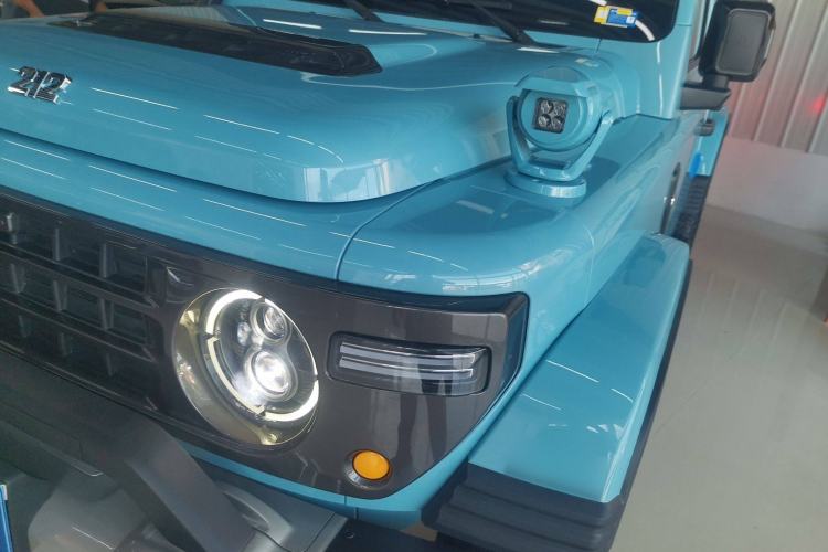 Used 212 T01 2025 2.0T Changfeng Left Front Headlight