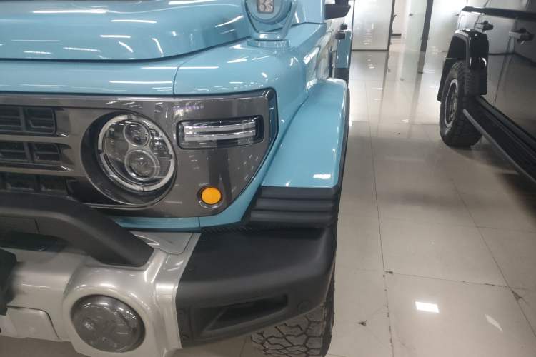 Used 212 T01 2025 2.0T Changfeng Left Front Headlight