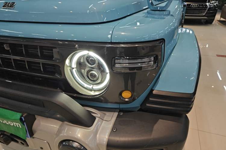 Used 212 T01 2025 2.0T Changfeng Left Front Headlight