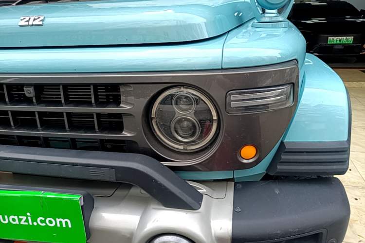 Used 212 T01 2025 2.0T Changfeng Left Front Headlight