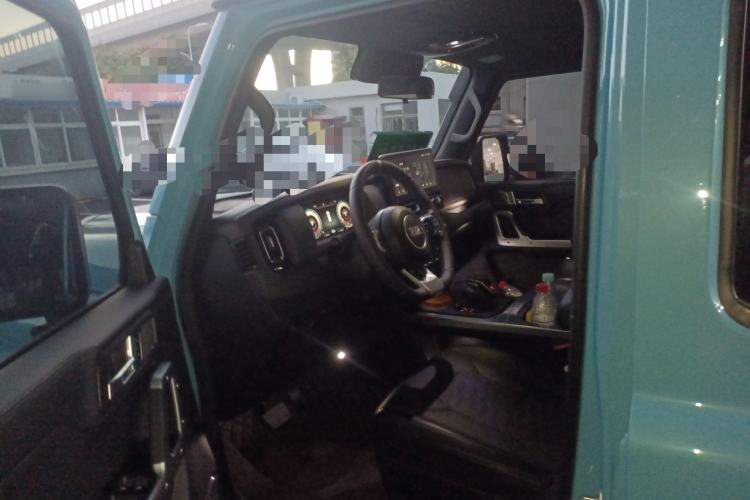 Used 212 T01 2025 2.0T Changfeng Left Front Seat