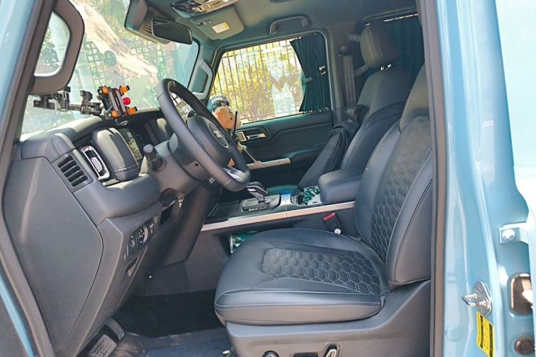 Used 212 T01 2025 2.0T Changfeng Left Front Seat