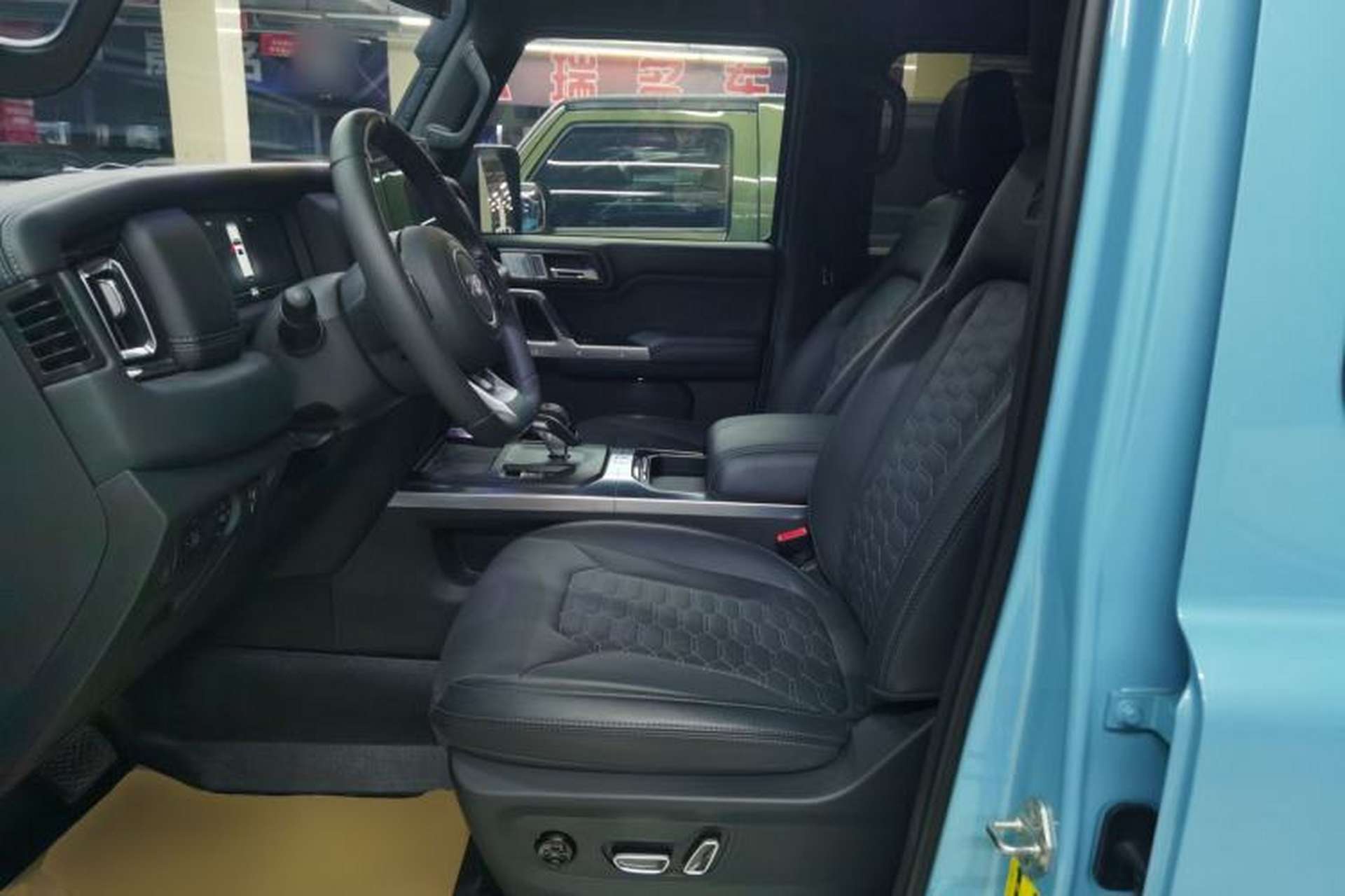 Used 212 T01 2025 2.0T Changfeng Left Front Seat