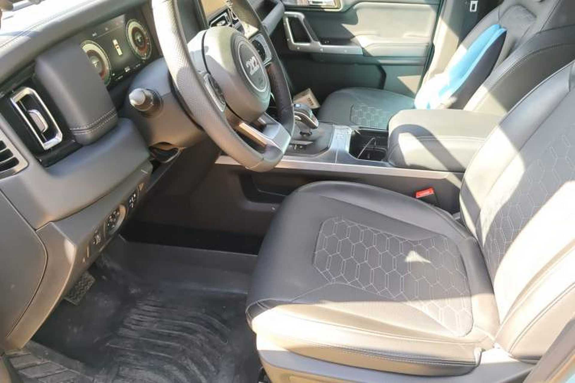 Used 212 T01 2025 2.0T Changfeng Left Front Seat
