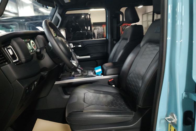 Used 212 T01 2025 2.0T Changfeng Left Front Seat