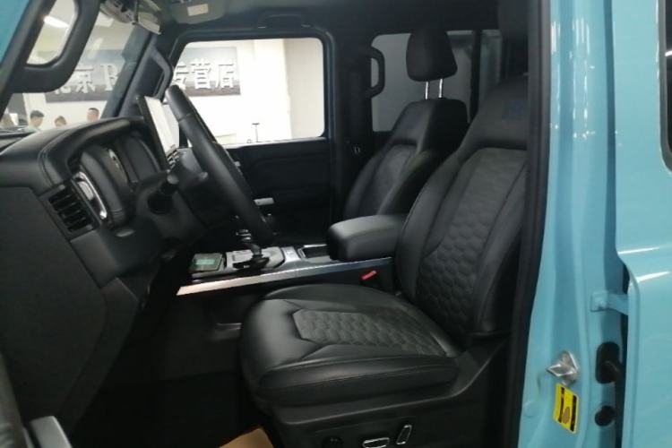 Used 212 T01 2025 2.0T Changfeng Left Front Seat
