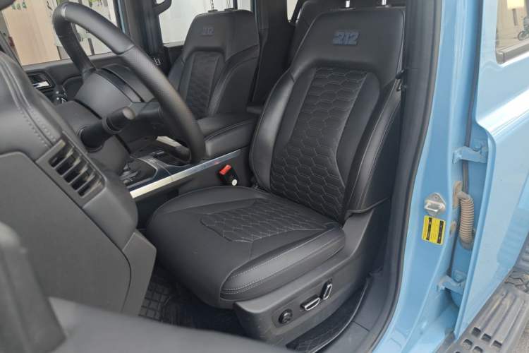 Used 212 T01 2025 2.0T Changfeng Left Front Seat