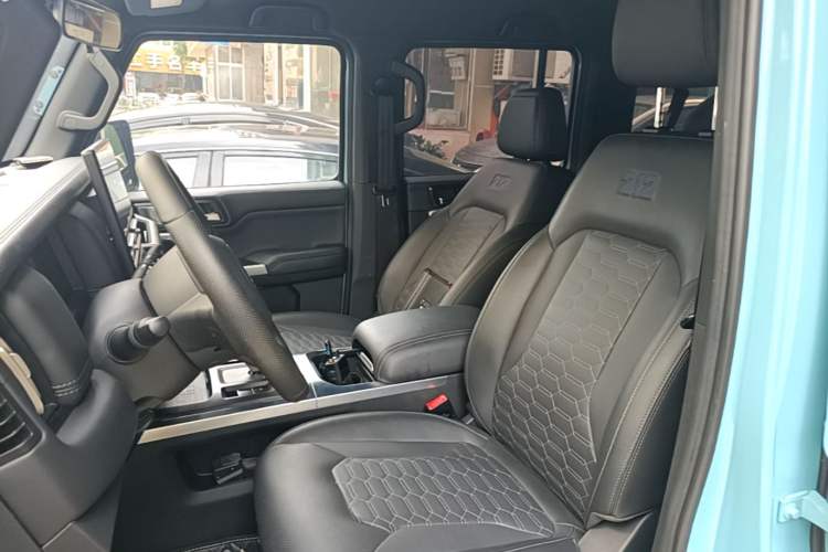 Used 212 T01 2025 2.0T Changfeng Left Front Seat