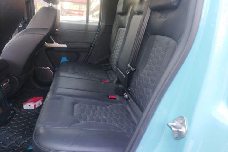 Used 212 T01 2025 2.0T Changfeng Left Rear Seat