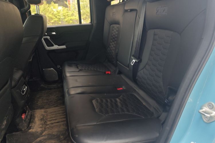 Used 212 T01 2025 2.0T Changfeng Left Rear Seat