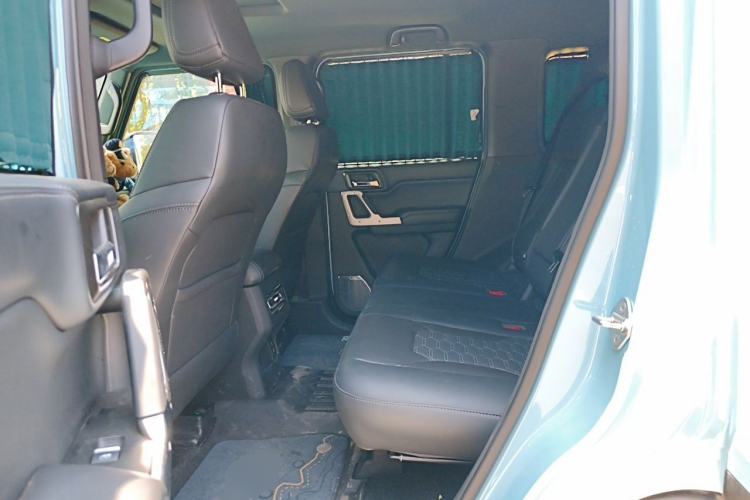 Used 212 T01 2025 2.0T Changfeng Left Rear Seat