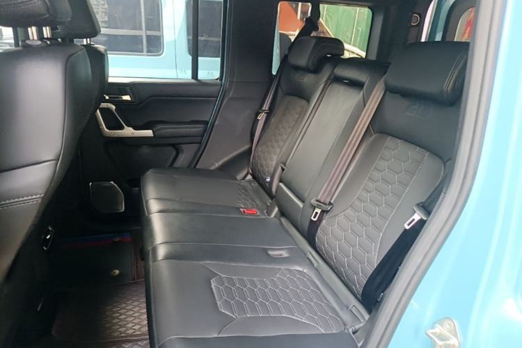 Used 212 T01 2025 2.0T Changfeng Left Rear Seat