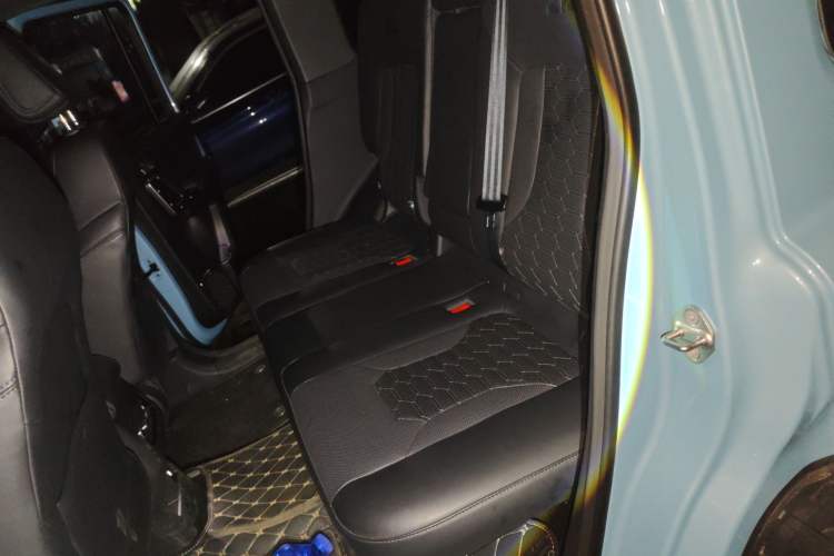 Used 212 T01 2025 2.0T Changfeng Left Rear Seat