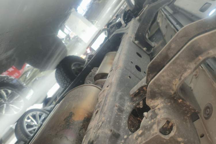Used 212 T01 2025 2.0T Changfeng Left Side Sill