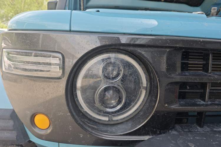 Used 212 T01 2025 2.0T Changfeng Right Front Headlight