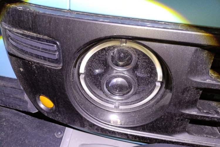 Used 212 T01 2025 2.0T Changfeng Right Front Headlight