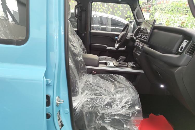 Used 212 T01 2025 2.0T Changfeng Right Front Seat