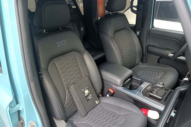 Used 212 T01 2025 2.0T Changfeng Right Front Seat