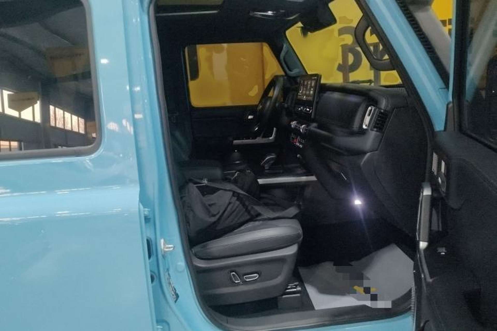 Used 212 T01 2025 2.0T Changfeng Right Front Seat