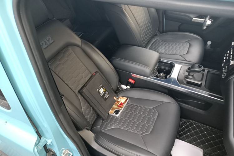 Used 212 T01 2025 2.0T Changfeng Right Front Seat