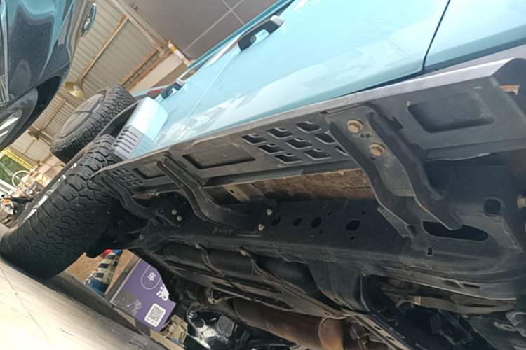 Used 212 T01 2025 2.0T Changfeng Right Side Sill