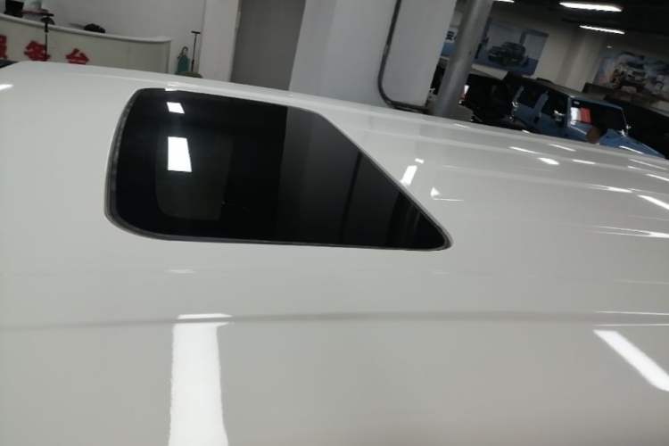 Used 212 T01 2025 2.0T Changfeng Roof