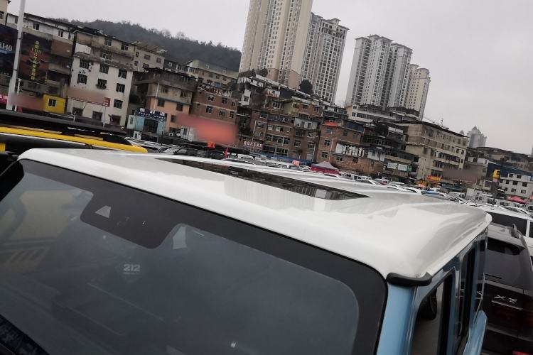 Used 212 T01 2025 2.0T Changfeng Roof