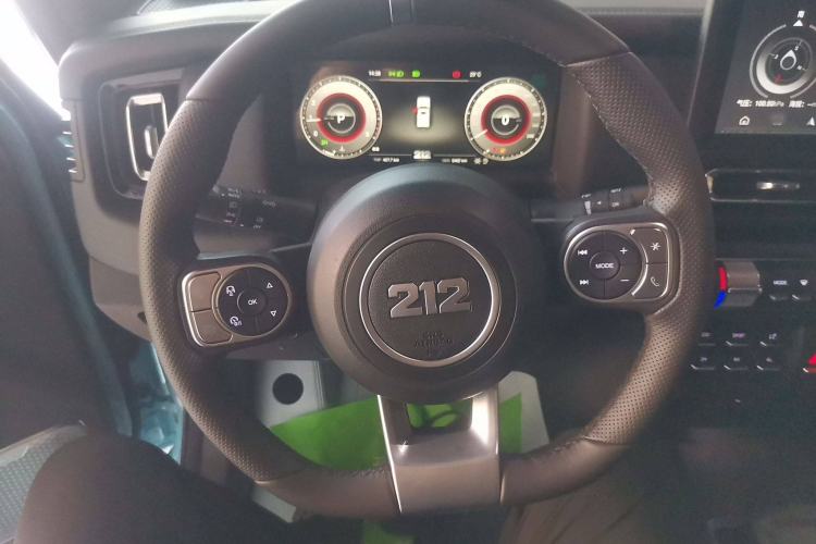 Used 212 T01 2025 2.0T Changfeng Steering Wheel