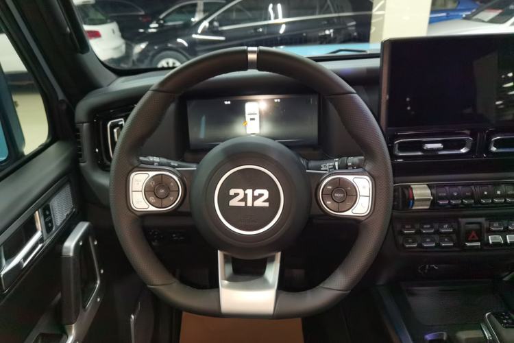 Used 212 T01 2025 2.0T Changfeng Steering Wheel