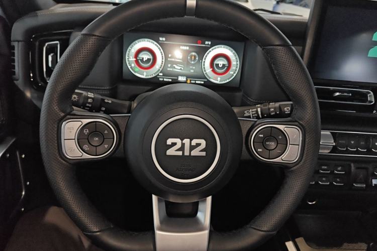 Used 212 T01 2025 2.0T Changfeng Steering Wheel