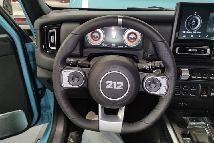 Used 212 T01 2025 2.0T Changfeng Steering Wheel