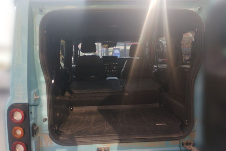 Used 212 T01 2025 2.0T Changfeng Trunk