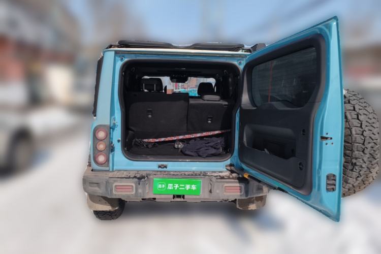 Used 212 T01 2025 2.0T Changfeng Trunk