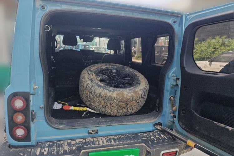 Used 212 T01 2025 2.0T Changfeng Trunk
