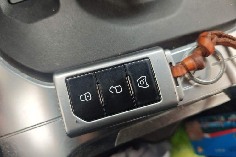 Used 212 T01 2025 2.0T Changfeng Vehicle Key
