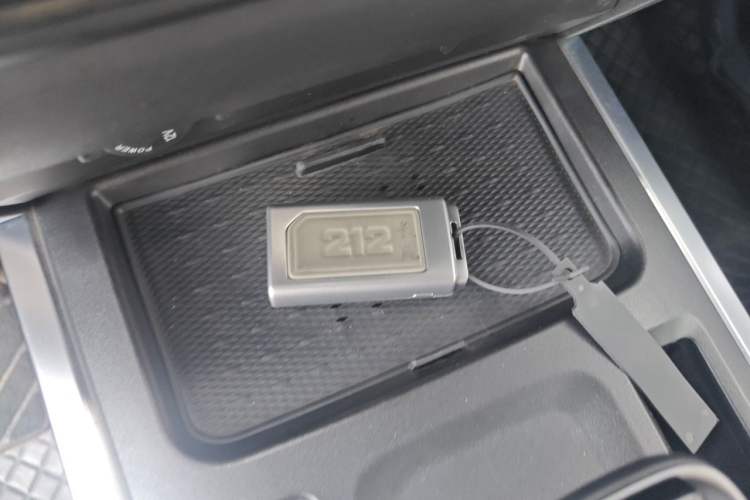 Used 212 T01 2025 2.0T Changfeng Vehicle Key