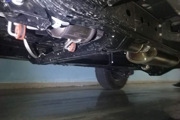 Used 212 T01 2025 2.0T Changfeng Chassis Front Left