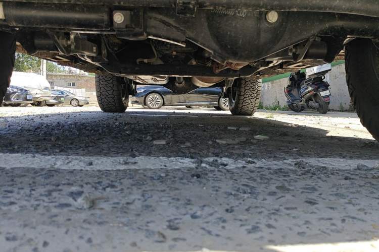 Used 212 T01 2025 2.0T Changfeng Chassis Front