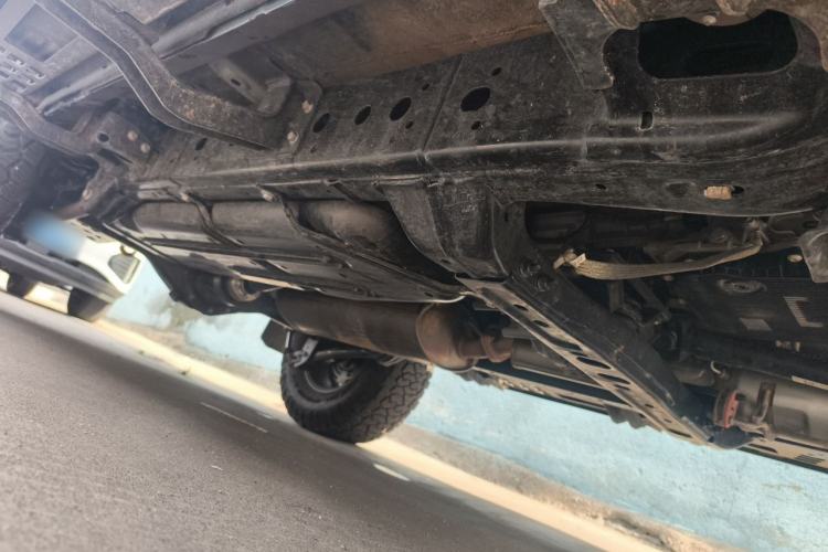 Used 212 T01 2025 2.0T Changfeng Chassis Front Right