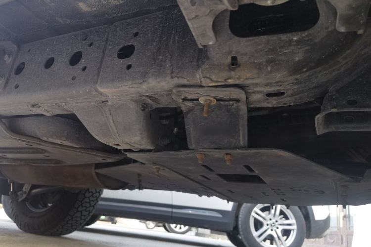 Used 212 T01 2025 2.0T Changfeng Chassis Front Right