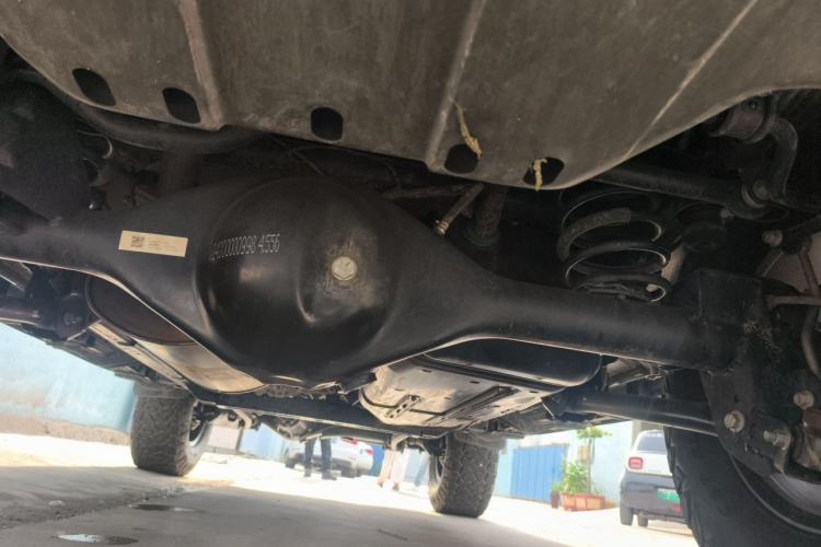 Used 212 T01 2025 2.0T Changfeng Chassis Rear