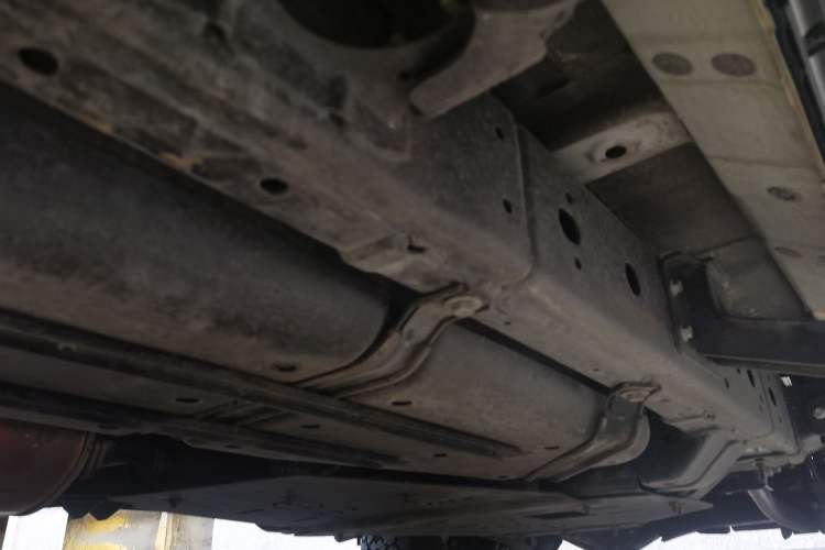 Used 212 T01 2025 2.0T Changfeng Chassis Rear Right