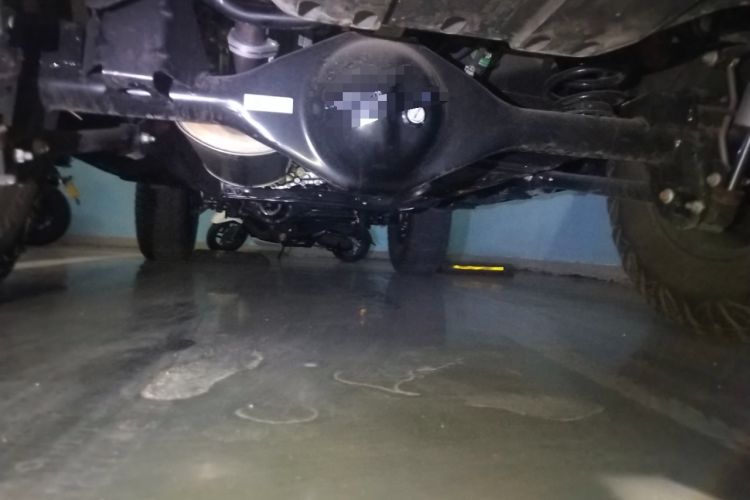 Used 212 T01 2025 2.0T Changfeng Chassis Rear