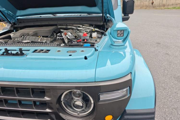 Used 212 T01 2025 2.0T Changfeng Engine Bay Left