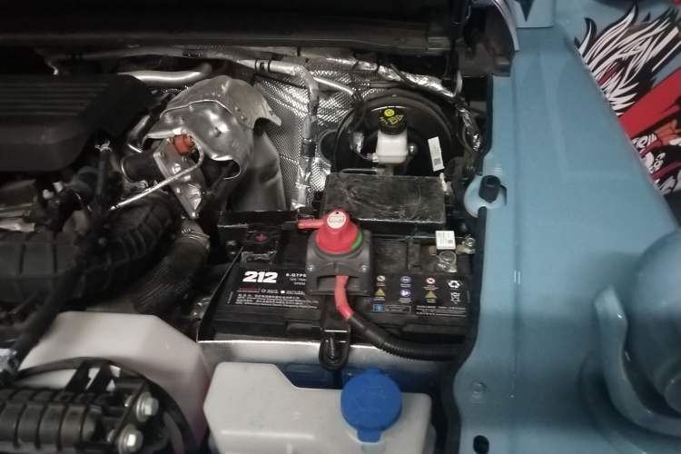 Used 212 T01 2025 2.0T Changfeng Engine Bay Left